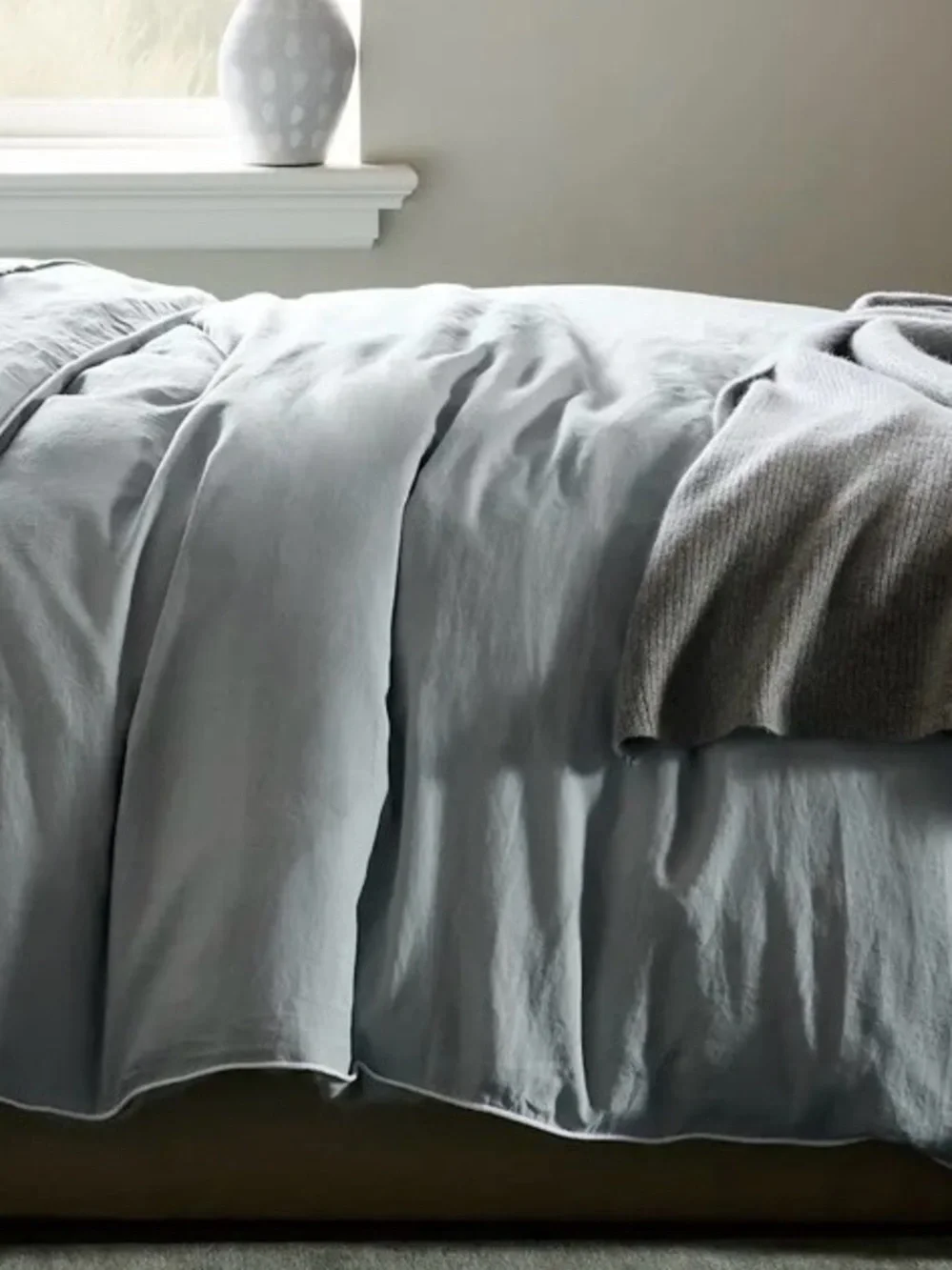 NWOT Quince European Linen Piped 1 Piece Duvet Cover, Full/Queen